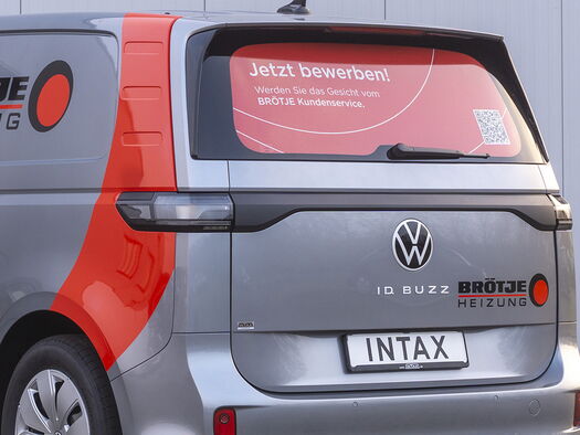 Recruiting-Botschaften auf Fahrzeugen | INTAX Oldenburg