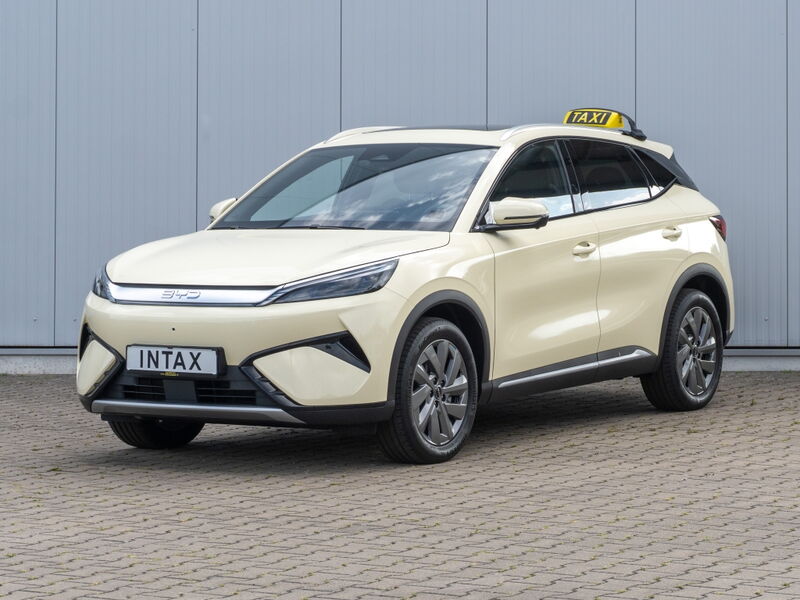 BYD ATTO 3 EVO Taxi- und Mietwagen-Umrüstungen von INTAX